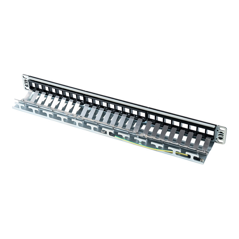 Raca folamh 19-orlach 1U 24-port sciath (le cárta digiteach) SP-3245S-24P Raca folamh 19-orlach 1U 24-port sciath (le cárta digiteach) SP-3245S-24P